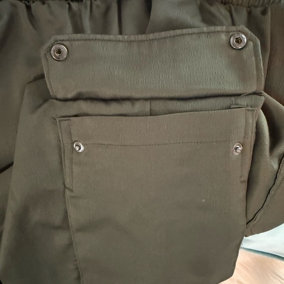 Time and Tru Green Cargo Pants - Picture 4 of 6
